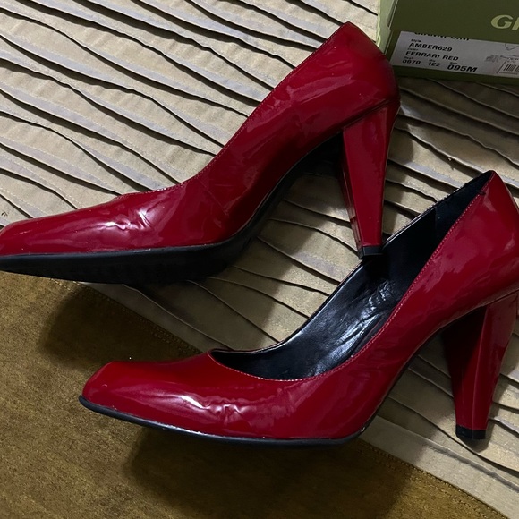 Red Heels❤️ - Picture 4 of 7